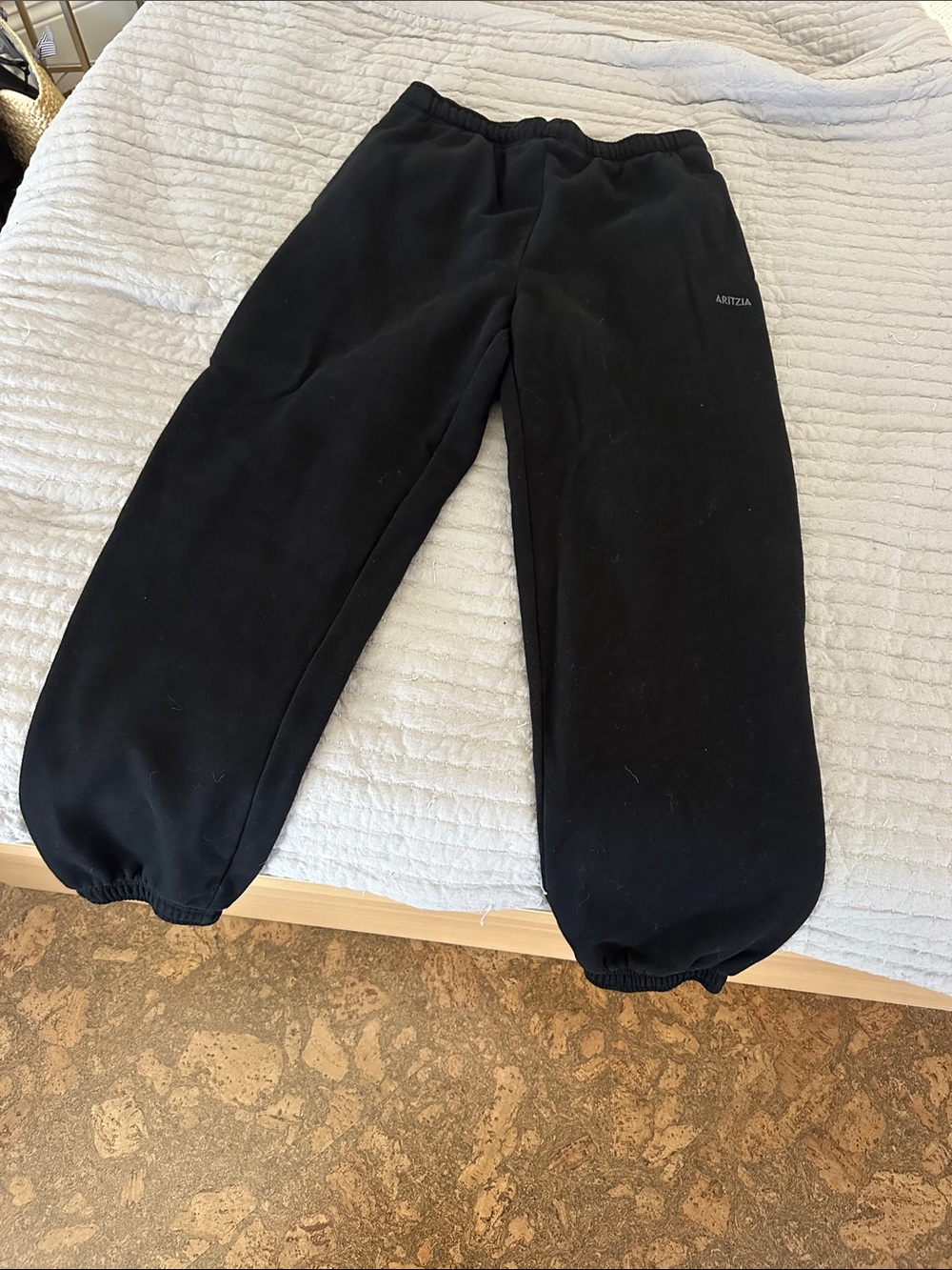 Aritzia Sweatfleece Black Elastic-Cuff Jogger Pants
